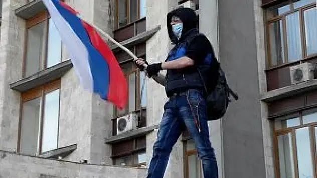 Rusya yanlıları Donetsk Valiliği'ne girdi