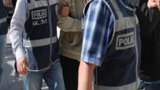 Paralel yapıya operasyon: 8 gözaltı