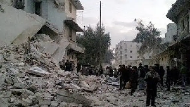 Suriye rejimi 'varil bombasıyla' saldırdı