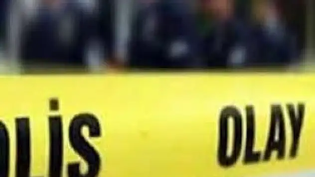 Manevra yapan kamyonetin altında kalan çocuk öldü