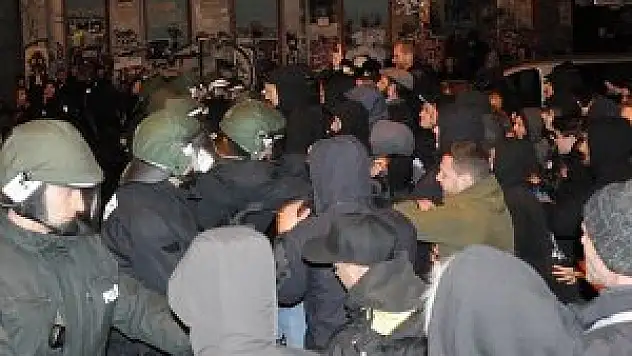 Berlin'de Almanya'nın mülteci politikası protesto edildi