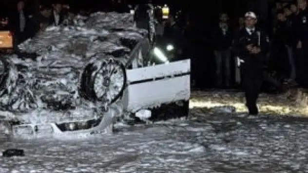 Bu arabadan burnu bile kanamadan kurtuldu