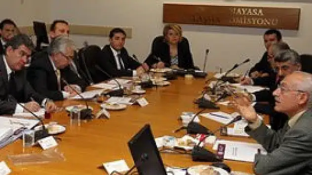 Türkiye yeni anayasasını hazırlıyor