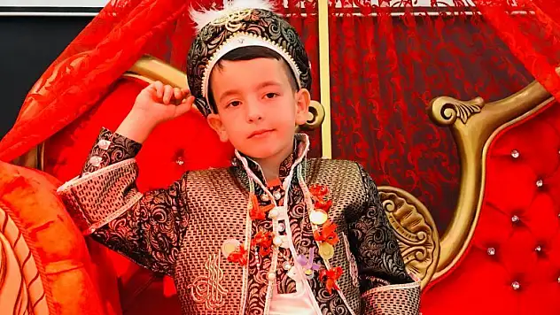 Mustafa Kara'nın oğlu Halis Asaf sünnet oldu