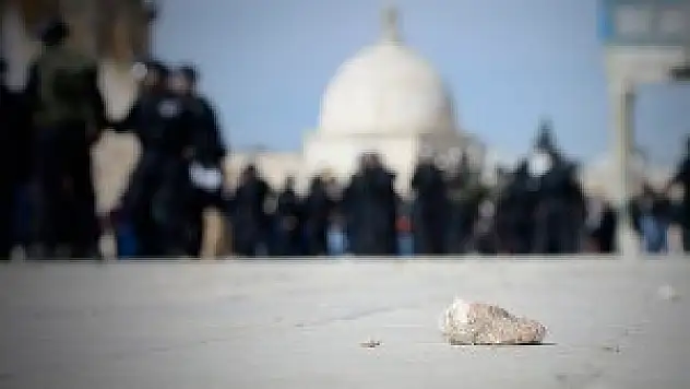 Yahudi yerleşimciler zorla Mescid-i Aksa'ya girdi