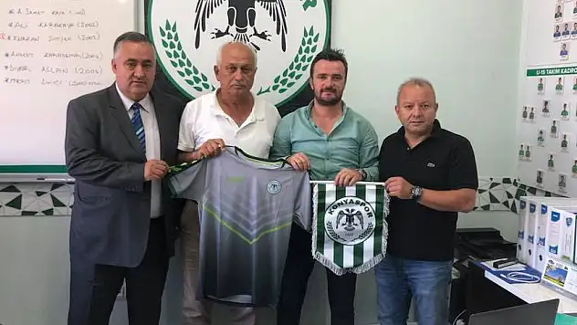 Konyaspor, Mersin'de futbol okulu açtı