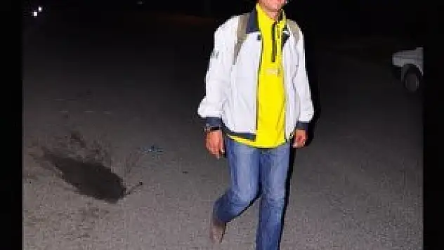 YSK'ya kızan vatandaş Muğla'dan Ankara'ya yürüyor