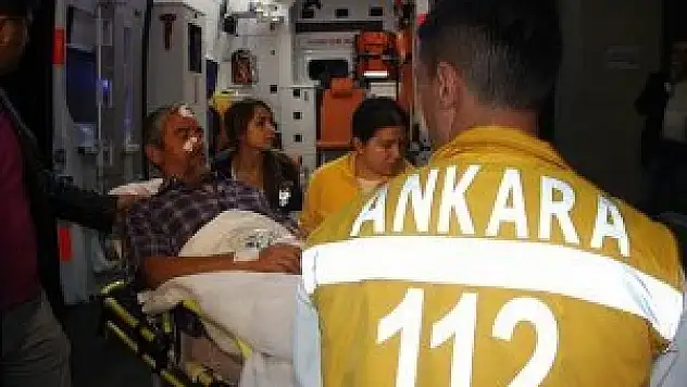 Mogadişu'da yaralanan 3 Türk yurda getirildi