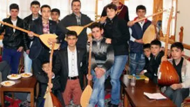 Türk Sanat Müziği'ni yerinde öğreniyorlar