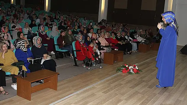 Beyşehir'de, 'Bağırmayan Anneler' konulu konferans
