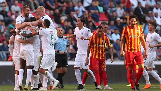 Deplasmanların kralı Konyaspor!