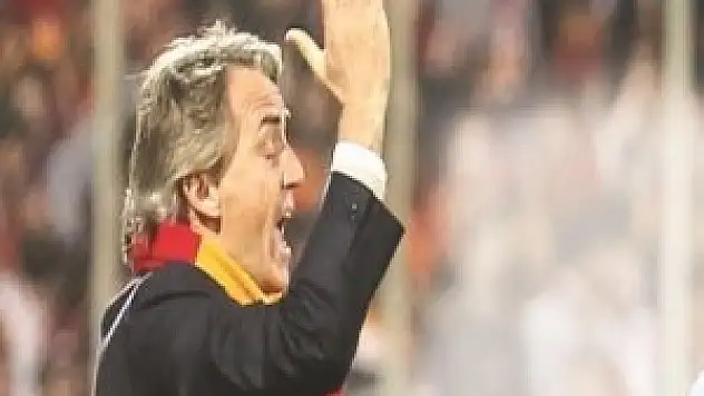 G.Saray ateşle oynuyor