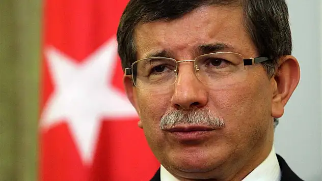 Davutoğlu'ndan telemesaj