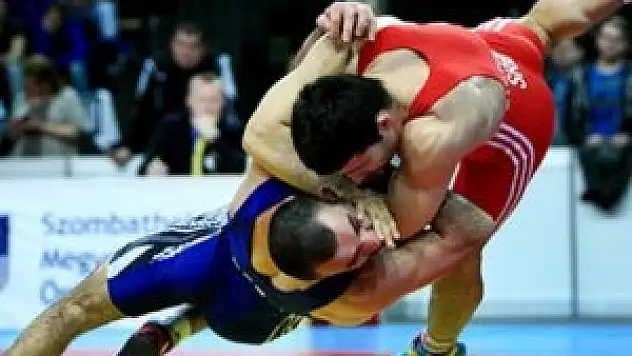 Milli güreşçiler, Avrupa'da madalyaları topladı