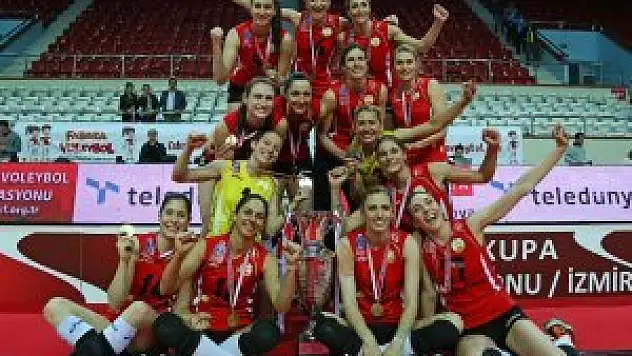 Vakıfbank kupanın sahilbi oldu