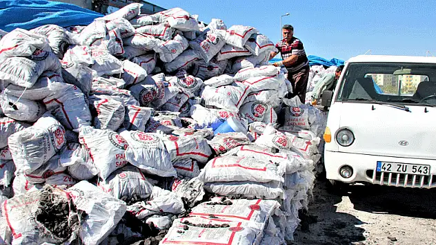 Seydişehir'de bin 200 aileye kömür yardımı