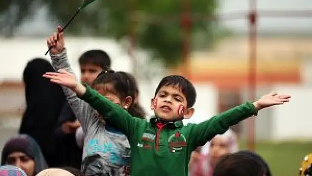 Gazzeli yetimlerin gezi sevinci