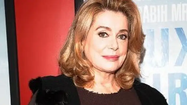 Catherine Deneuve, yeni film tekliflerine açık