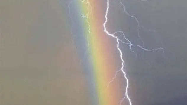 Ergani'de yıldırım isabet eden çoban öldü