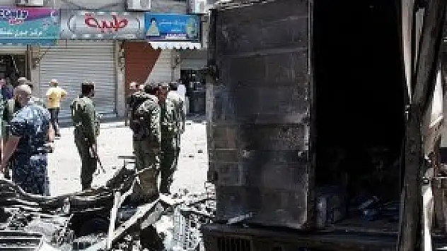 Humus'ta bomba yüklü araçla saldırı