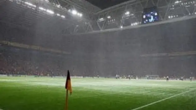 Ünal Aysal'a Arena'nın mimarından yanıt