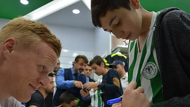 Konyaspor, imza günü yaptı