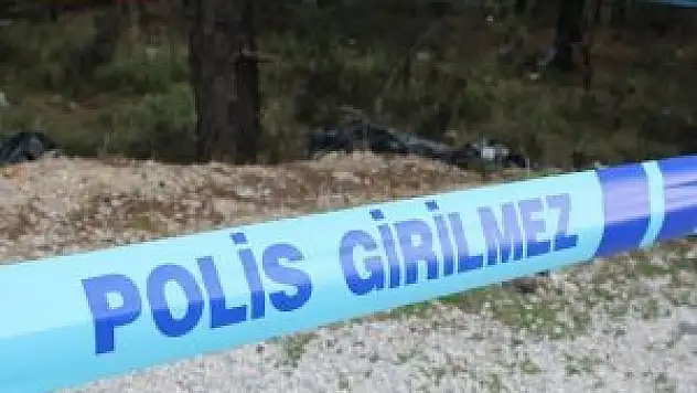 Yüksekova'da bir erkek cesedi bulundu