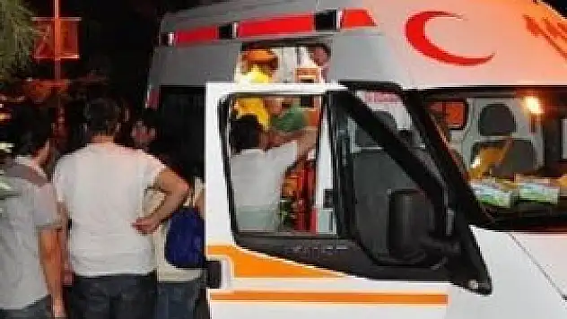 Maltepe'de trafik kazası: 1 ölü, 2 yaralı