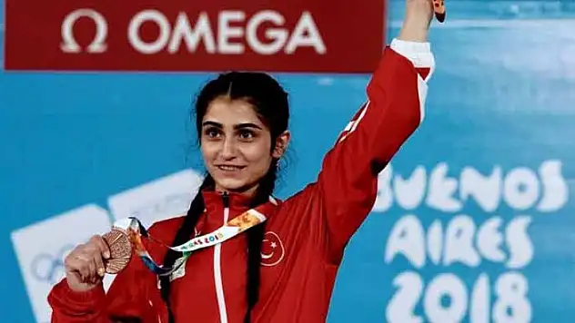 Nida Karasakal, bronza ulaştı