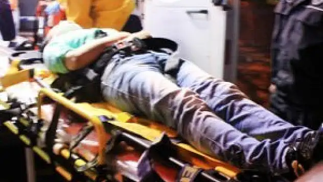 Darp edilen kadın hastaneye kaldırıldı