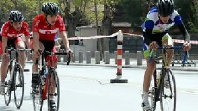 4. Uluslararası Rumi Çocuk Spor Oyunlarına bugün de devam edildi