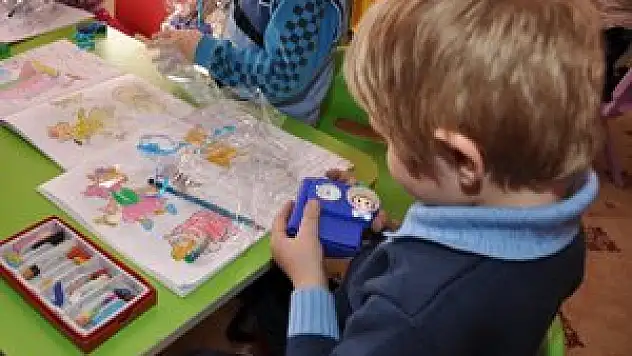 Öğrenciler ikinci döneme hediyelerle başladı