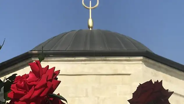 Gül Baba Türbesi büyük ilgi görüyor