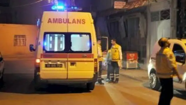 Evinin balkonundan alt kattaki balkona düştü