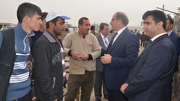 Karapınar'a yeni kapalı hayvan pazarı