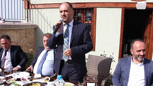 Başkan Özaltun: 'Beyşehir'e muhtarlarımızla hizmet ettik'