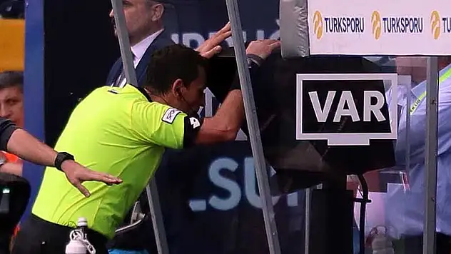 Gol ve kırmızı kart 'VAR'dı