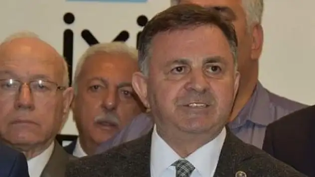 İYİ Parti'de deprem... Sert sözlerle istifa etti!