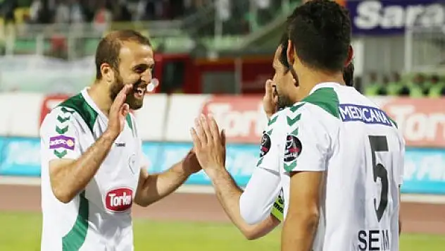 Torku Konyaspor evde uçtu: 4-0