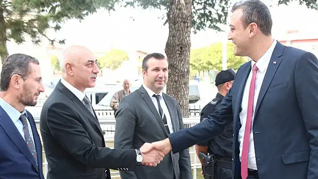 Yunak Kaymakamı göreve başladı