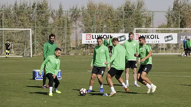 Konyaspor, ara vermeden çalışıyor