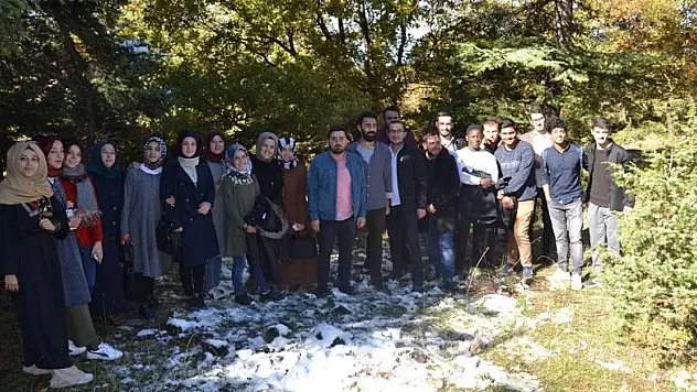 Karatay gençlik meclisi doğa yürüyüşünde