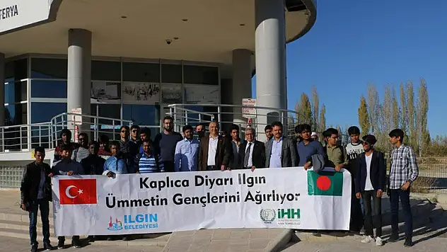 Bangladeşli öğrenciler Ilgın'da