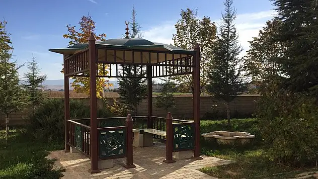 Ilgın Belediyesi'nden cami ve parklara kamelya