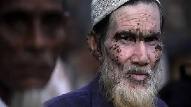 Hindistan'da Müslüman köylere saldırı