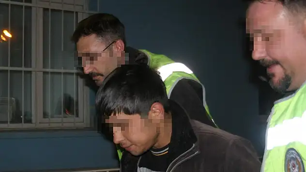 Yardım kutularını çaldılar