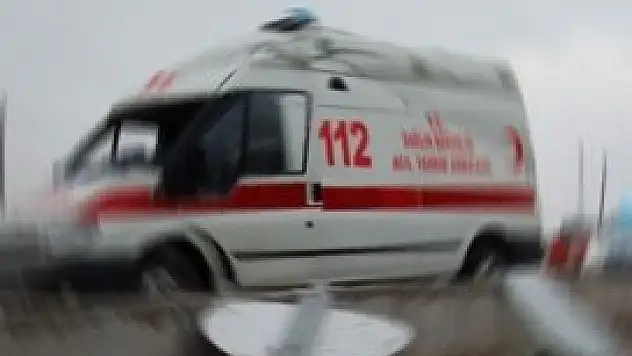 Otomobille tır çarpıştı: 3 yaralı