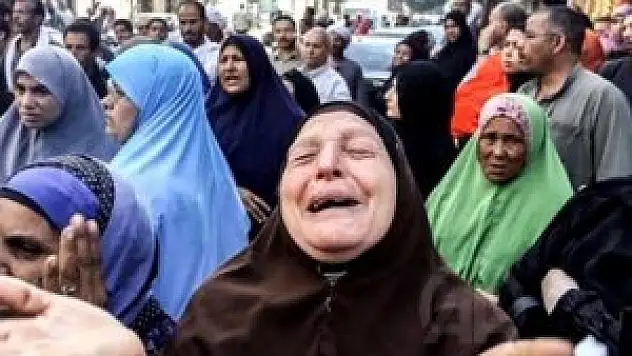 Mısır'da mahkemeden şok karar! 102 kişiye...