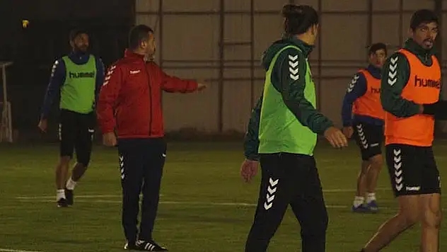 Anadolu Selçukspor çıkış  peşinde!