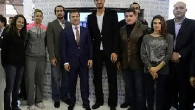 Milli sporcular CeBIT'te